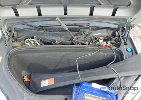 2017 Tesla Model X из США, поврежденный, VIN 5YJXCBE23HF051193